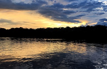 Fototapeta premium Atardecer reflejado