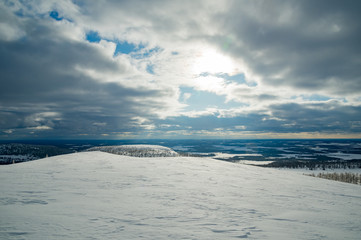 Obraz premium hiking in winter mountains