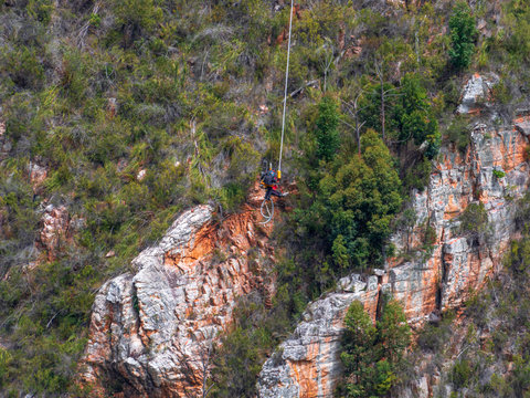 Bungy jumping Sports in South Africa in Canyon