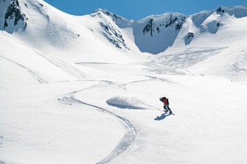 Fototapeta na wymiar Freeride in Gudauri Georgia caucasus resort snowboarder skier