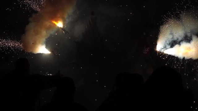 dragon figure spitting fire at the tarragona biggest party