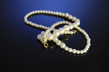jewelry necklace pearl gold