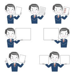ボードを持ったシニアビジネスマン　複数　セット