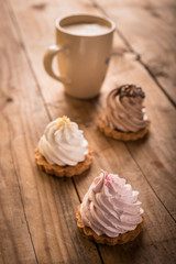 Vanilla, chocolate and berry zephyr tarts
