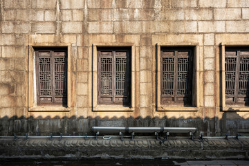 Fototapeta na wymiar Ancient wooden windows in China