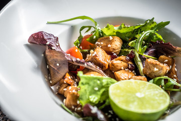 BBQ salad with chicken fillet pieces