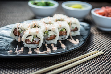Sushi HOKU maki with salmon, prawns, cream cheese