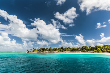 perfect caribbean island beach HDR