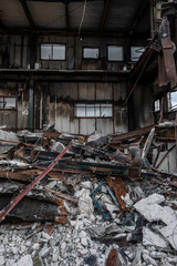 建築物件解体現場(許可済み且つ、既に存在しない物件です)　Demolition of buildings