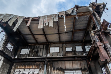 建築物件解体現場(許可済み且つ、既に存在しない物件です)　Demolition of...