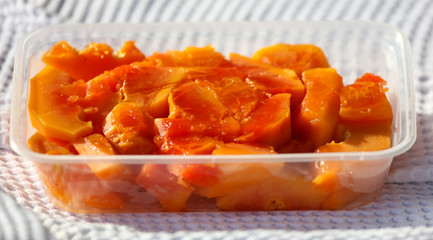 Papaya pulp cut into slices.