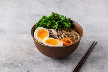 soba noodles with eggs