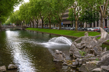 Naklejka premium Tritonenbrunnen in Düsseldorf, Deutschland.