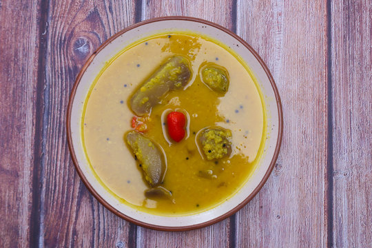Mango Dal or aam bol in Bengali