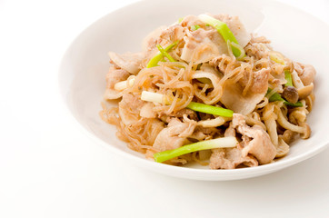 豚バラ肉と糸蒟蒻の炒め物