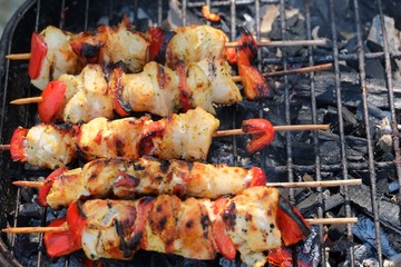 Brochettes au barbecue.