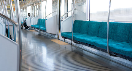 電車 © naka