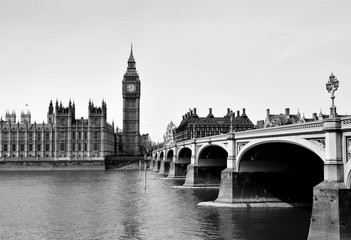 Obraz na płótnie Canvas View from Westminster Bridge to Palace of Westminster