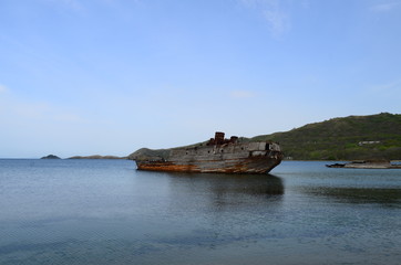 boat on the beach