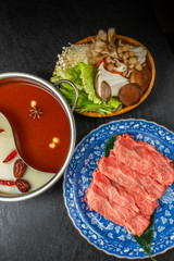 薬膳中華火鍋と専用鍋　Chinese hotpot and exclusive pan