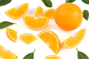 Oranges and oranges, cut into slices and citrus leaves Placed on a white background