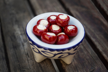 pimiento cherry queso tapas vermut