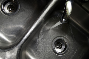 Sink with Running Water_2