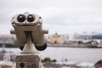 A device for observing the city with a beautiful view
