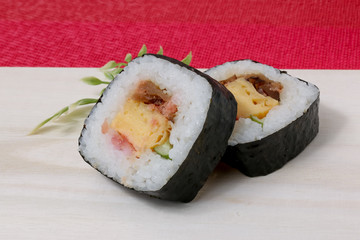 太巻き、和食、日本食、お米、海苔、たまご、
玉子、寿司、日本、巻物、きゅうり