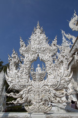 Fototapeta na wymiar White temple of Wat Rong Khun, Thailand