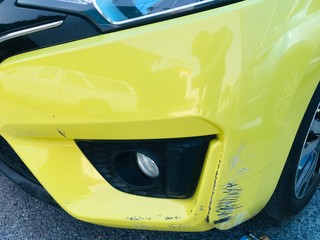 Scratch the car's front bumper
Traces that often occur in many cars. Because it is an area where...