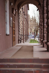 Fototapeta premium dark building with a large arch