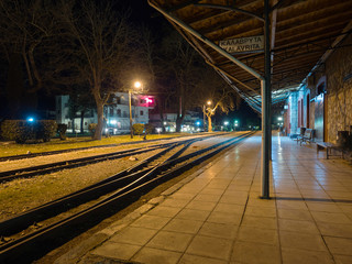 Fototapeta na wymiar Train station of Kalavrita at night