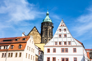 Die Altstadt von Pirna mit der Stadtkirche St. Marien in Sachsen