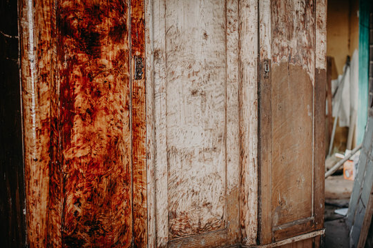 restoration of an old cabinet made of solid wood, wood varnishing.
