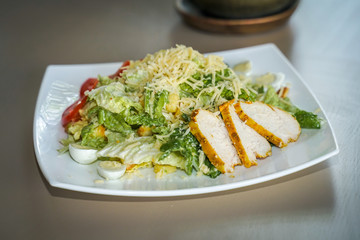 salad with chicken
