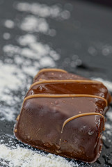 chocolate bombón noir praline caramelo dulce