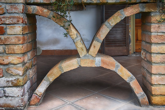 Archetti in mattoni