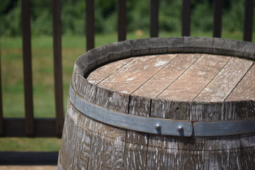 Naklejka premium old wooden barrel