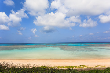 日本最南端、沖縄県波照間島のニシ浜