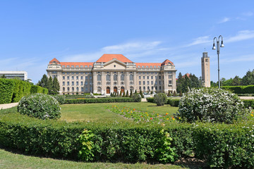 Fototapeta na wymiar Building of the university, Debrecen, Hungary