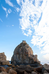 和歌山の海と三角形の岩場