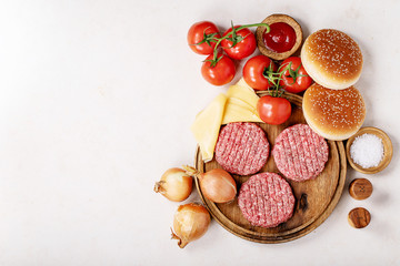 Homemade hamburger with fresh vegetables