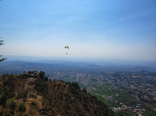 Fototapeta na wymiar Paragliding