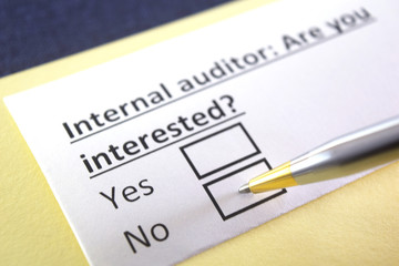 One person is answering question about internal auditor.