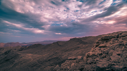 Fototapeta na wymiar Beautiful sunset at the desert .