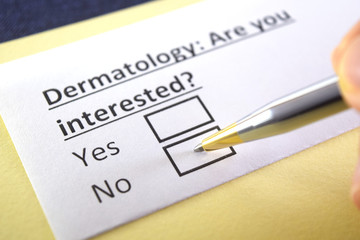 One person is answering question about dermatology.