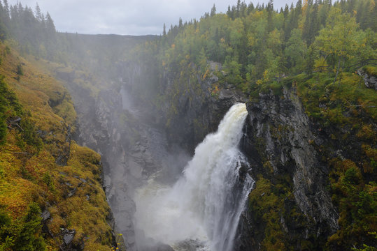  Hällingsåfallet Wasserfall  in Schweden