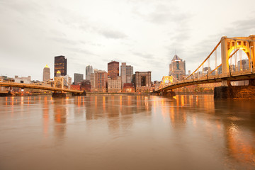 Fototapeta na wymiar Downtown skyline and Allegheny River, Pittsburgh, Pennsylvania, United States