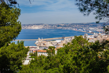 Vue sur Marseille depuis Notre Dame de la Garde